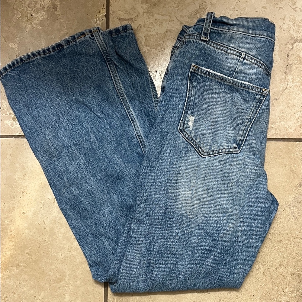 Arizona Jean Company Blue Distressed Straight Leg Jeans